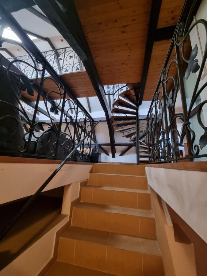Galerie Vila Lucia 5 -Loft Apartman Pilsen Exterior foto
